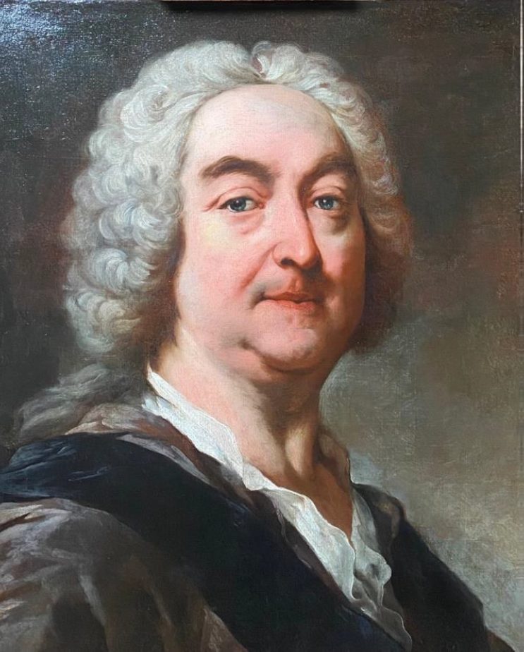 Portrait du peintre en perruque, vêtu d'un manteau sombre